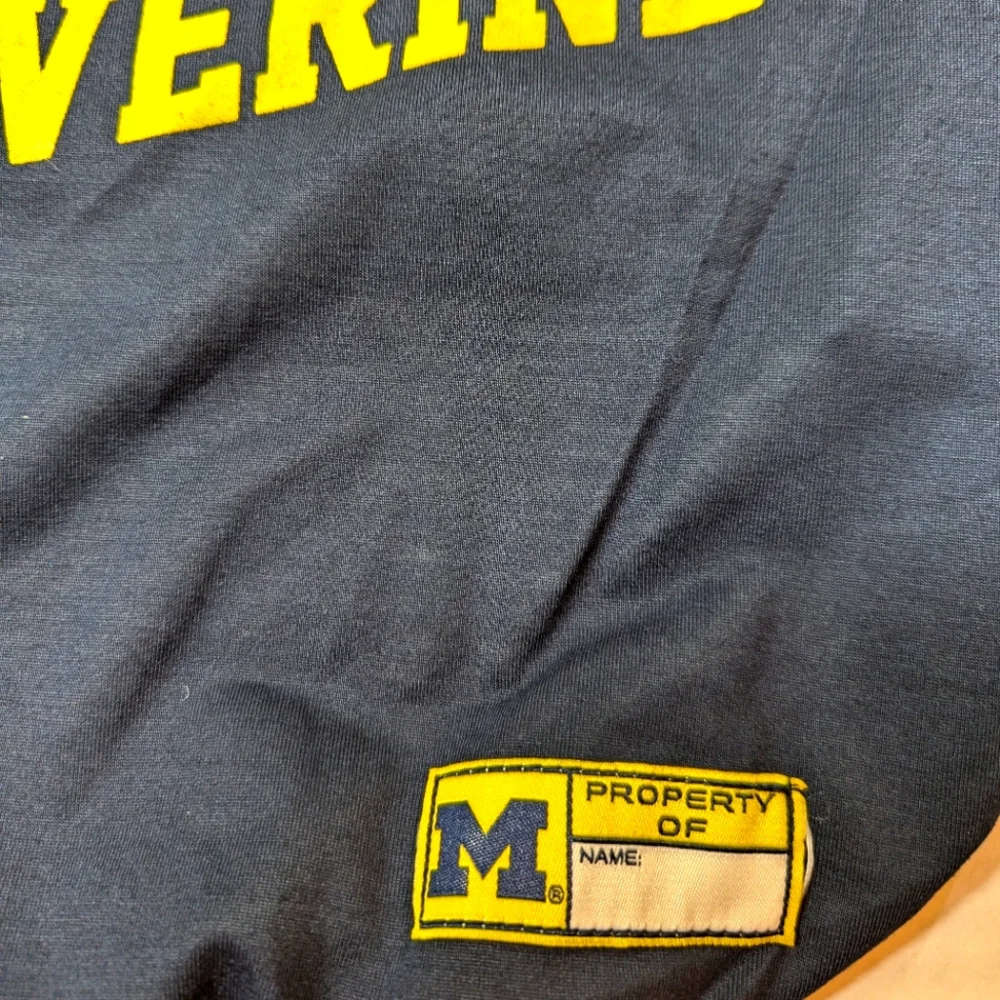 Pet Apparel Michigan Wolverines Size Medium BNWT